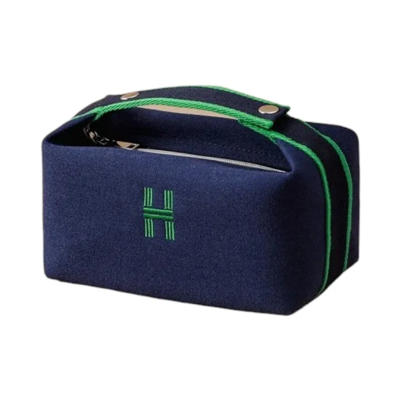 Trousse de toilette pour voyager