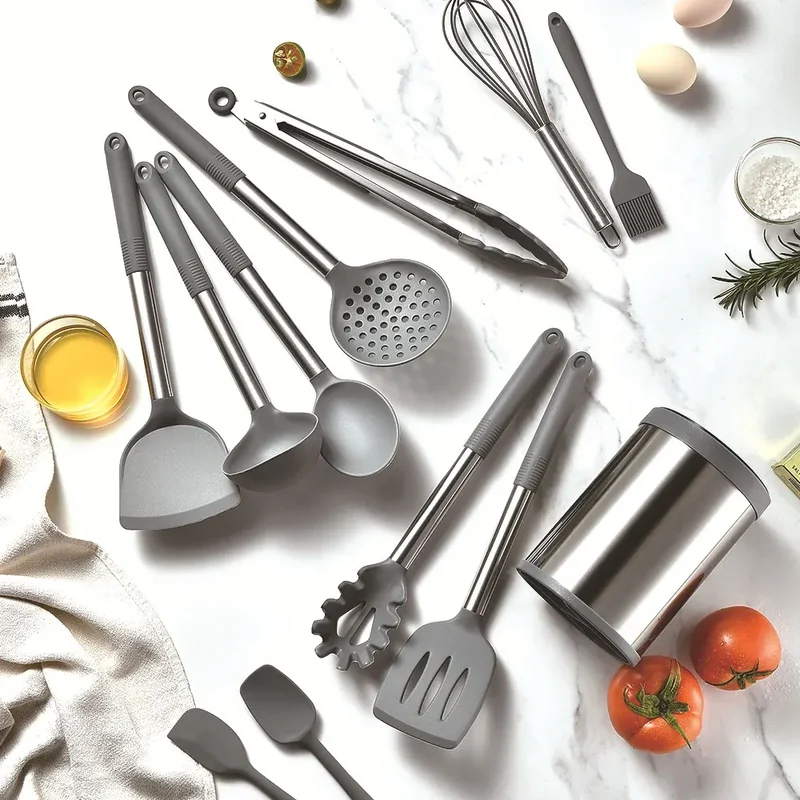 Ensemble de 12 Ustensiles de Cuisine à Base Rotative 360° — Silicone et Acier Inoxydable