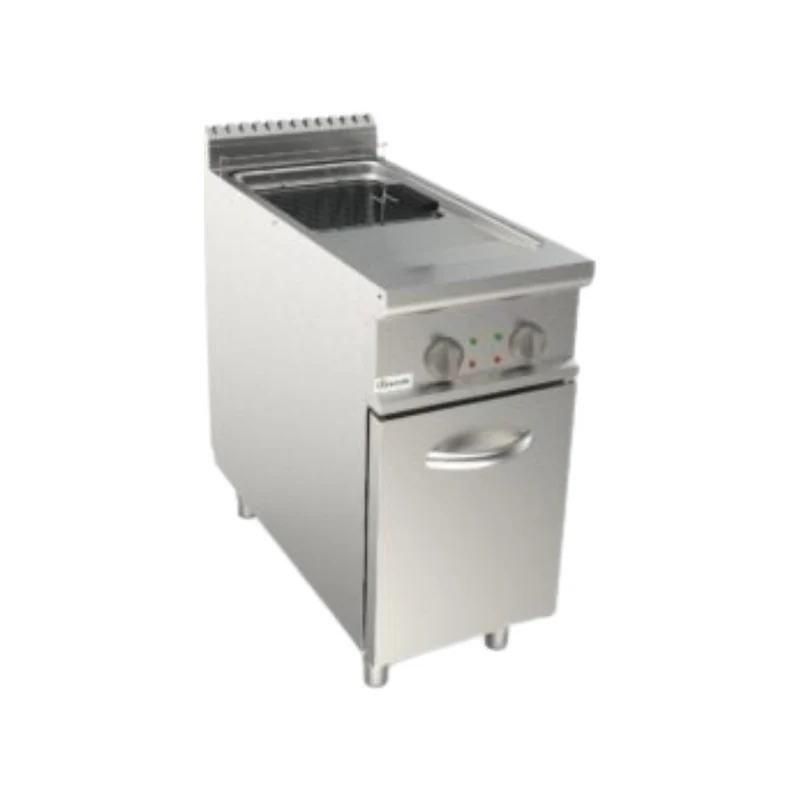 Friteuse électrique sur meuble avec porte