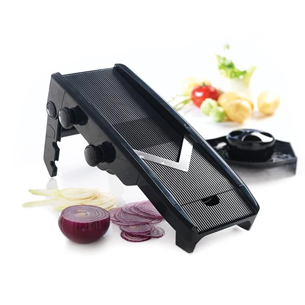 Mandoline lame V multi-râpes noir Mastrad