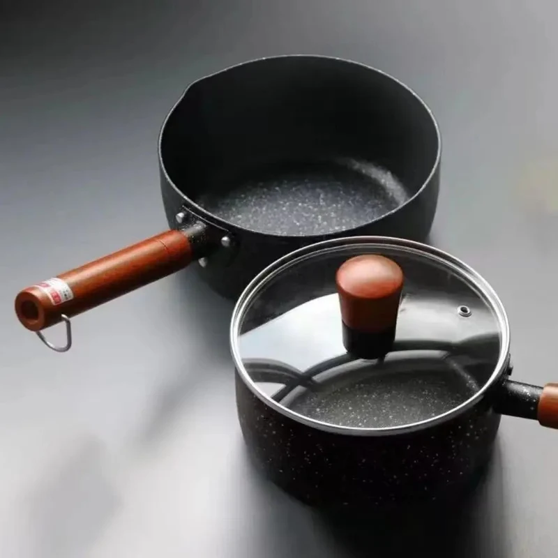 Casserole Antiadhésive avec Bec Verseur & Manche Bois – 16 à 22 cm