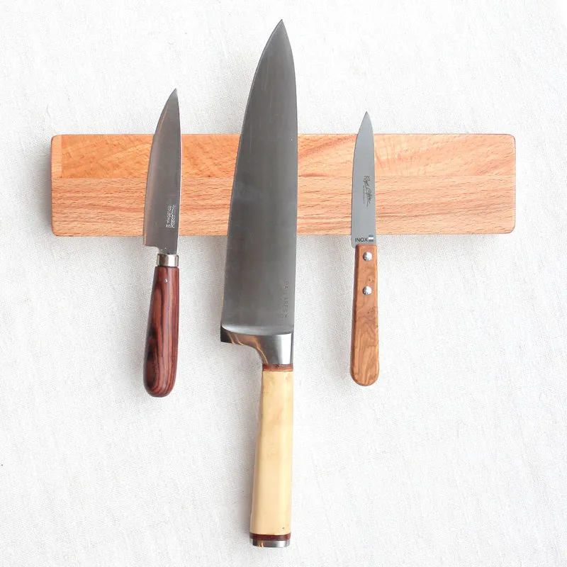 Barre aimantée pour couteaux