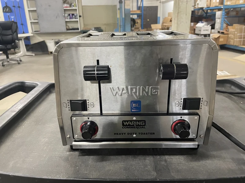 Waring WCT850 Heavy-Duty 4-Slot Switchable Bread & Bagel Toaster, 2800W, 208V, SCRATCH & DENT FINAL SALE